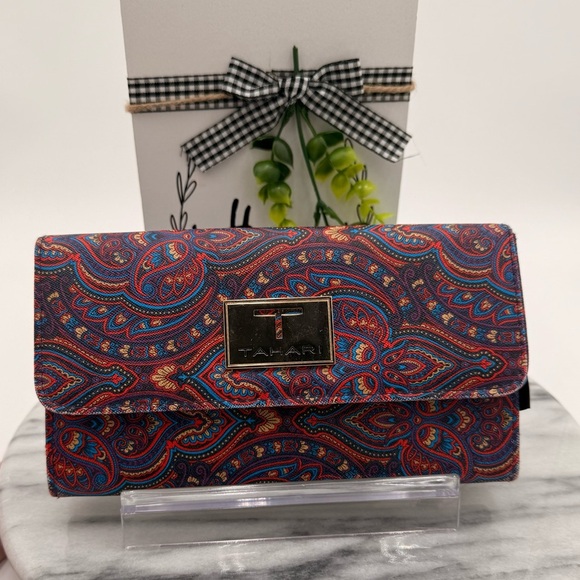 Tahari Multicolor Paisley Women's Clutch Identity Protect Lining CC & Bill Slips - Picture 13 of 16